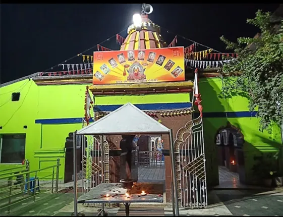 ଭୁଶୁଡ଼ିଲା ସମଲେଶ୍ୱରୀ ମନ୍ଦିର ଛାତ