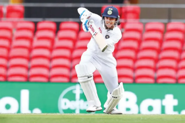 ମହିଳା ଗୋଲାପି ଟେଷ୍ଟ୍‌: ମନ୍ଧାନାଙ୍କ କ୍ୟାରିୟର ଶ୍ରେଷ୍ଠ ୮୦*; ଭାରତ ୧୩୨/୧