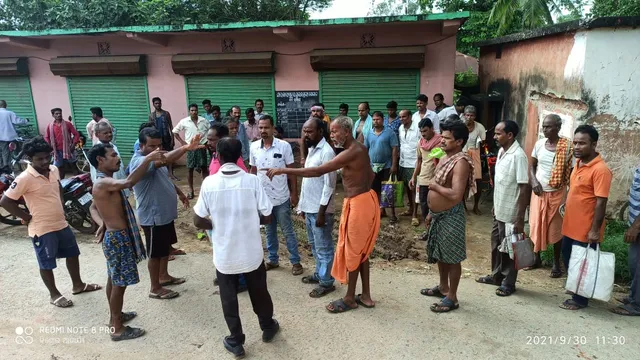 ବଡରମ୍ପାସରେ ହିତାଧିକାରୀ ମିଳୁନି ଚାଉଳ, ଡିପୁ ଘେରିଲେ ଗ୍ରାମବାସୀ