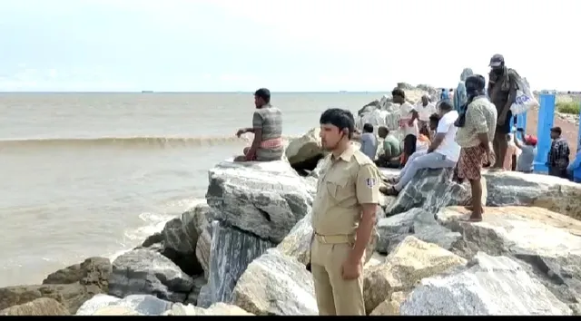 ଓଲଟିଲା ଡଙ୍ଗା: ଉଦ୍ଧାର ହେଲେ ୫ ମତ୍ସ୍ୟଜୀବୀ