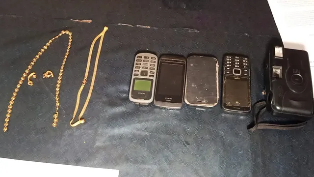 ରାଉରକେଲାରେ ଲକ୍ଷାଧିକ ଟଙ୍କାର ସୁନା ଗହଣା, ଟିଭି ଓ ମୋବାଇଲ ଜବତ: ଗୋଟିଏ ପରିବାରର ଜଣେ ଗିରଫ, ୩ ଅଟକ