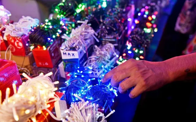 ଏଥର ଦୀପାବଳିରେ ଭାରତ ‘ଆତ୍ମନିର୍ଭର’: ଚୀନ୍‌ର କ୍ଷତି ହେବ ୫୦ ହଜାର କୋଟି ଟଙ୍କା