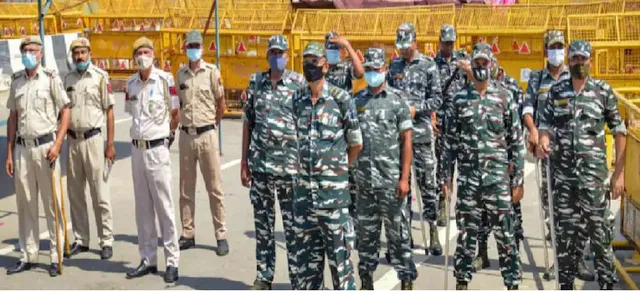 ଲଖ୍‌ବୀରଙ୍କ ସମର୍ଥନରେ ଆସିଥିବା କୃଷକଙ୍କ ଉପରେ ଲାଠିମାଡ଼: ସିଂଘୁ ସୀମାରେ ଉତ୍ତେଜନା