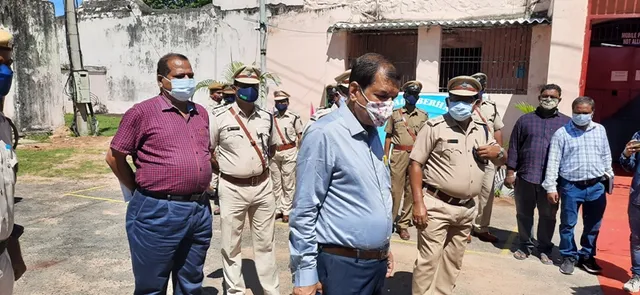 ବ୍ରହ୍ମପୁର ମଣ୍ଡଳ କାରାଗାରରେ ଜେଲ୍‌ ଇ-ମୁଲାକାତ ବ୍ୟବସ୍ଥାର ଶୁଭାରମ୍ଭ କଲେ ଡ଼ିଜି