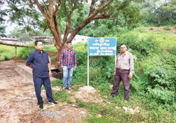 ଓଡ଼ିଆ ଫଳକ ବିକୃତ କରିବା ଘଟଣା: ନୂଆ ଫଳକ ଲଗାଇଲା କୋରାପୁଟ ପ୍ରଶାସନ