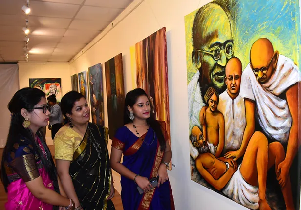 ଓଡ଼ିଶା ଲଳିତ କଳା ଏକା‌ଡେମି ତରଫରୁ ଚିତ୍ରକଳା ପ୍ରଦର୍ଶନୀ