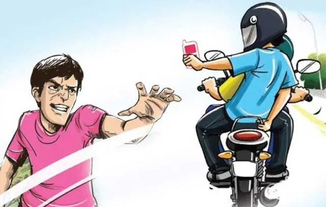 ଦିନ ଦ୍ୱିପହରରେ ଟଙ୍କା ଓ ମୋବାଇଲ୍‌ ଲୁଟ୍‌