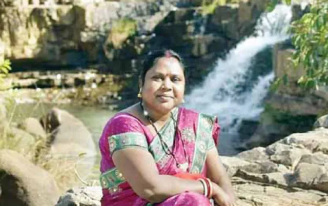 ଡାବୁଗାଁ ତହସିଲରୁ କୋଟିଏରୁ ଊର୍ଦ୍ଧ୍ବ ଟଙ୍କା ଆତ୍ମସାତ୍ ମାମଲା: ଚାକିରିରୁ ବହିଷ୍କୃତ ହେଲେ ନାଜିର