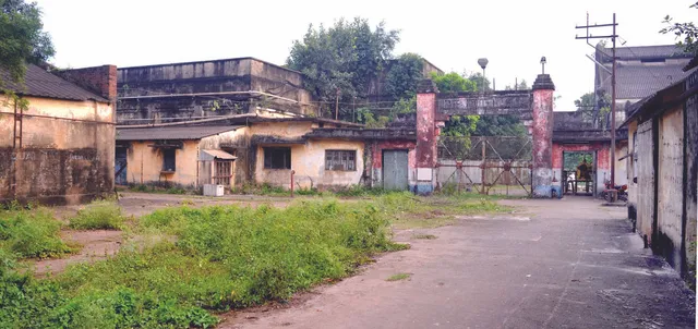 କ’ଣ ହେବ ଓଟିଏମ୍‌ର ଭବିଷ୍ୟତ? ନେତା ଦେଖାଉଛନ୍ତି ଟେକ୍ସଟାଇଲ୍ ପାର୍କ ସ୍ବପ୍ନ,