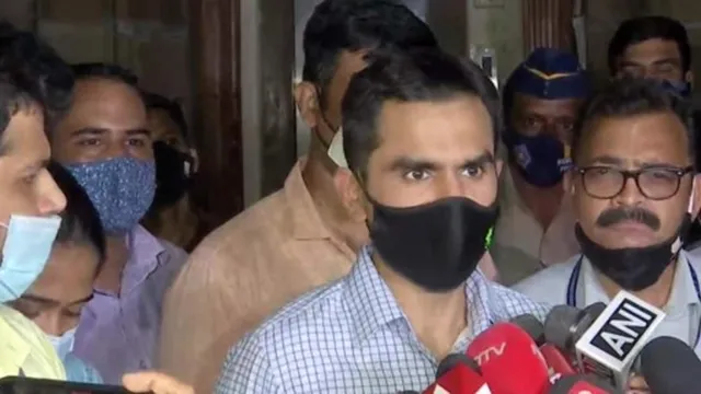 ସୋସିଆଲ ମିଡିଆ ଉପରେ ସମୀର ଓ୍ବାଙ୍ଖଡ଼େଙ୍କ ରାଗ, ଦାୟର କଲେ ମକଦ୍ଦମା