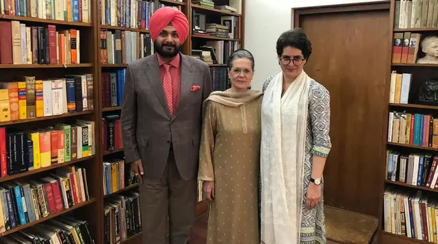 ପୁନରୁତ୍ଥାନ ପାଇଁ ଶେଷ ସୁଯୋଗ: ପଞ୍ଜାବର ୧୩ଟି ସମସ୍ୟା ଦର୍ଶାଇ ସୋନିଆ ଗାନ୍ଧୀଙ୍କୁ ନବଜୋତ୍‌ ସିଂହ ସିଦ୍ଧୁଙ୍କ ପତ୍ର