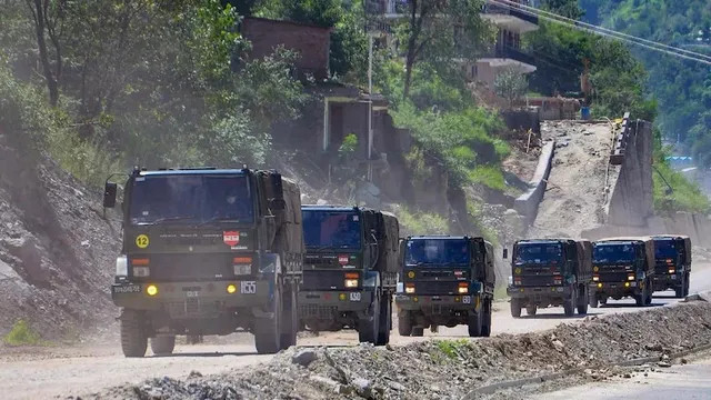 ସୀମାରେ ପାଟ୍ରୋଲିଂ ବଢ଼ାଉଛି ଚୀନ, ମୁକାବିଲା ଲାଗି ସେନା ପ୍ରସ୍ତୁତ : ଆର୍ମି କମାଣ୍ଡର