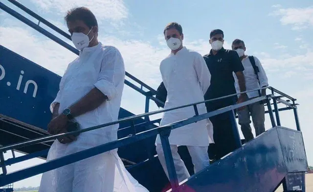 ଲକ୍ଷ୍ନୌ ବିମାନବନ୍ଦର ବାହାରକୁ ଯିବା ପାଇଁ ରାହୁଲ ଗାନ୍ଧୀଙ୍କୁ ମିଳିଲା ଅନୁମତି, ପ୍ରଥମେ ଭଉଣୀ ପ୍ରିୟଙ୍କାଙ୍କୁ କରିବେ ଦେଖା