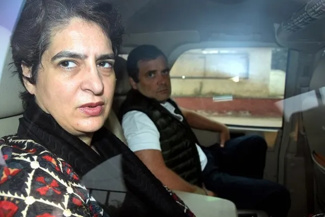 ଭଉଣୀ ପ୍ରିୟଙ୍କାଙ୍କୁ ଧରି ଲଖିମପୁର ଖେରି ଅଭିମୁଖେ ବାହାରିଲେ ଭାଇ ରାହୁଲ ଗାନ୍ଧୀ