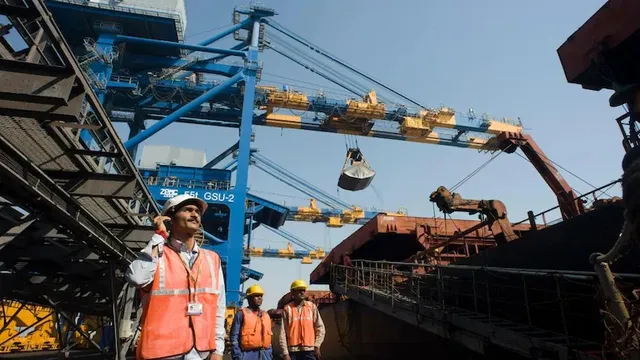 ଇରାନ୍, ପାକିସ୍ତାନ ଓ ଆଫଗାନିସ୍ତାନରୁ ଆସୁଥିବା କାର୍ଗୋରୁ ମାଲ ଓହ୍ଲାଇବାକୁ ମନାକଲା ଅଦାନି ପୋର୍ଟ