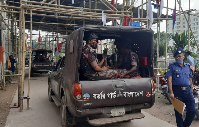 ବାଂଲାଦେଶରେ ସାଂପ୍ରଦାୟିକ ଉତ୍ତେଜନା, ଦୁର୍ଗା ମଣ୍ଡପ ଭାଙ୍ଗିଲେ ଦୁର୍ବୃତ୍ତ