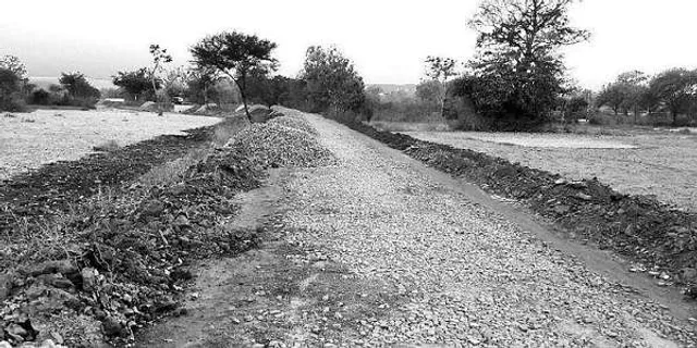 ପ୍ରଧାନମନ୍ତ୍ରୀ ସଡ଼କ ବି ବାଟବଣା! ସୁନ୍ଦରଗଡ଼ ଜିଲ୍ଲାରେ ୯ ରାସ୍ତା ଅଧପନ୍ତରିଆ, ନିର୍ମାଣ ସରୁନି