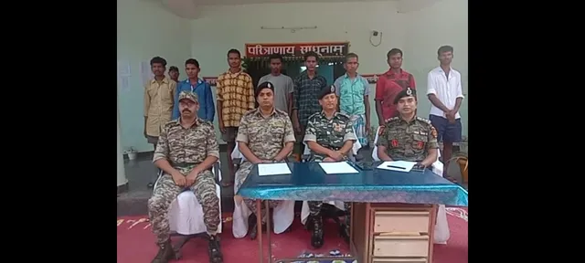 ପୁଲିସ ଏନ୍‌କାଉଣ୍ଟରରେ ଦୁର୍ଦ୍ଦାନ୍ତ ନକ୍ସଲର ମୃତ୍ୟୁ, ୮ ନକ୍ସଲ ଗିରଫ