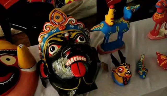 ଚର୍ଚ୍ଚାରେ କୈରାସି ଗ୍ରାମର କଳା ନିକେତନ: ଦିଆଯାଉଛି ପଟ୍ଟଚିତ୍ର ସହ ବିଭିନ୍ନ ହସ୍ତକଳାର ପ୍ରଶିକ୍ଷଣ