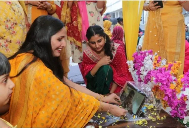 ଅନଲାଇନରେ ଆଶୀର୍ବାଦ, ଲାପଟପ ରହିଲା ସାକ୍ଷୀ