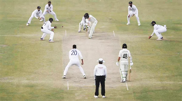 କାନପୁର ଟେଷ୍ଟ: ଆୟର, ସାହା ଦେଲେ ବିଜୟ ସୁଯୋଗ