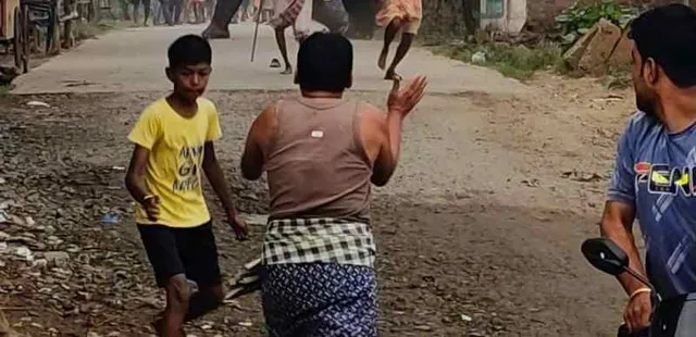 ଯୁବକଙ୍କୁ ମରଣାନ୍ତକ ଆକ୍ରମଣ, ଗୁରୁତର ଅବସ୍ଥାରେ ବାଲେଶ୍ବର ମୁଖ୍ୟ ଡାକ୍ତରଖାନାରେ ଭର୍ତ୍ତି