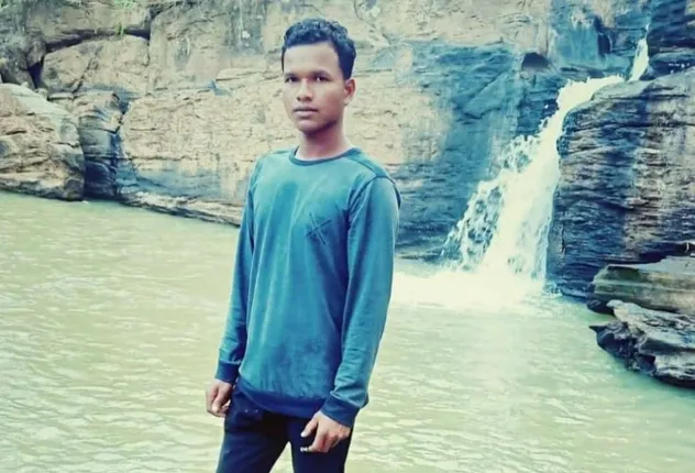 ମୋବାଇଲ ପାଇଁ ବିବାଦ : ସାନ ଭାଇର ଛୁରାମାଡରେ ବଡ଼ ଭାଇର ମୃତ୍ୟୁ 