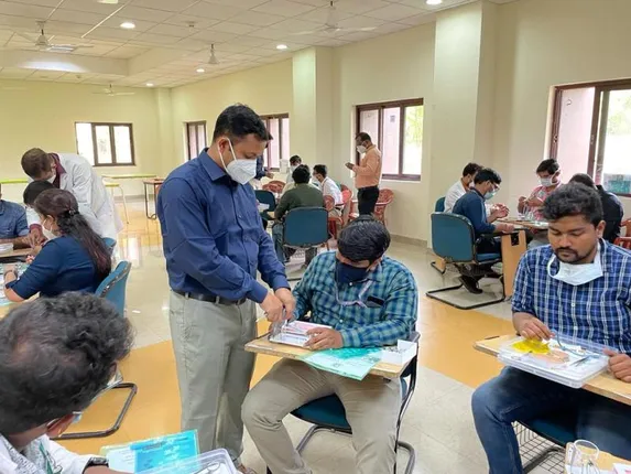 ଗୁରୁତର ଅବସ୍ଥାରେ ଆସୁଥିବା ରୋଗୀଙ୍କୁ ସର୍ବୋତ୍ତମ ଚିକିତ୍ସା ସୁବିଧା ପ୍ରଦାନ ନେଇ ତାଲିମ