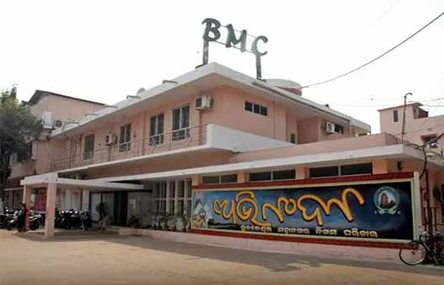 ବିଶ୍ବସ୍ତରୀୟ ହସ୍ପିଟାଲ ପ୍ରସଙ୍ଗ: ଏମ୍‌ଓୟୁ କଲେ, ସଂସ୍ଥା ଆସିଲାନି