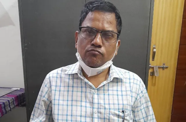 ନିମାପଡ଼ା ତହସିଲଦାରଙ୍କ ଘରେ ପଶିଲା ଭିଜିଲାନ୍ସ: ପୁରୀ, କଟକ ଓ କେନ୍ଦ୍ରାପଡ଼ା ଜିଲ୍ଲାରେ ଏକକାଳୀନ ଚଢ଼ାଉ