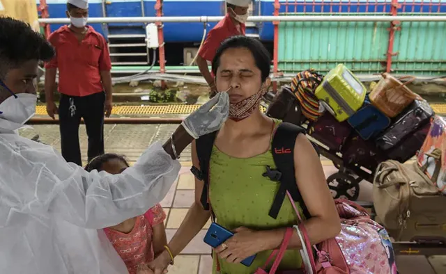 ୨୪ ଘଣ୍ଟାରେ ଭାରତରେ ୧୨,୫୧୪ କୋଭିଡ୍‌-୧୯ ସଂକ୍ରମଣ; ମୃତ୍ୟୁସଂଖ୍ୟା ୨୫୧