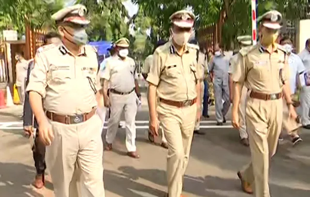 ଆସନ୍ତାକାଲିଠୁ ବିଧାନସଭାର ଶୀତ ଅଧିବେଶନ: ବରିଷ୍ଠ ଅଧିକାରୀଙ୍କ ସହ ସୁରକ୍ଷା ବ୍ୟବସ୍ଥାର ସମୀକ୍ଷା କଲେ ପୁଲିସ ଡିଜି