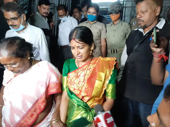 ଶ୍ବଶୂର ଘର ଆଗରେ ବୋହୂର ଧାରଣା, ପିଟିସନ୍‌ ଶୁଣାଣି ପୁଣି ୨୯ରେ