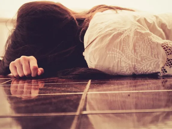 ୧୧ ବର୍ଷ ହେଲା ବିଛଣାରୁ ଉଠିପାରୁନାହାନ୍ତି ବୃନ୍ଦା; ସରକାରୀ ସହାୟତାକୁ ଅପେକ୍ଷା