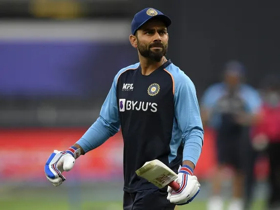 ସର୍ବାଧିକ ଟେଷ୍ଟ୍‌ ରନ୍‌ରେ ମାର୍କ ୱ’ଙ୍କୁ ଟପିଲେ କୋହଲି