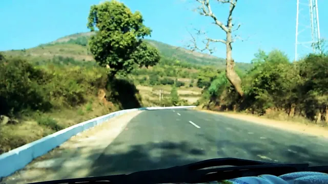 ଆନ୍ଧ୍ର ଅଧିକାରୀଙ୍କୁ ତଡ଼ିଲେ ଜିଲ୍ଲା ପରିଷଦ ସଭ୍ୟା, ଗାଲିଗାବଡର ଗାଁରେ କରିଥିଲେ ଅନୁପ୍ରବେଶ