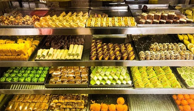 ଖାଦ୍ୟ ସୁରକ୍ଷା ଆଇନକୁ ମିଠା ଦୋକାନୀଙ୍କ ଫୁ’: ରାଜଧାନୀ ସାରା ବିକ୍ରି ହେଉଛି ବାସି ମିଠା