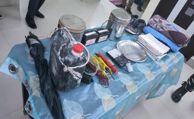 ପାଟଦରା ଜଙ୍ଗଲରେ ମାଓ କ୍ୟାମ୍ପ ଠାବ; ୨ ଟିଫନ୍‌ ବୋମା, ମାଓ ସାମଗ୍ରୀ ଜବତ