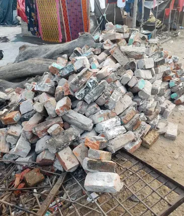 ନିରୀହ ବ୍ୟକ୍ତିଙ୍କ କାନ୍ଥ ଭାଙ୍ଗି ଦେଲା ସିଏମ୍‌ସି