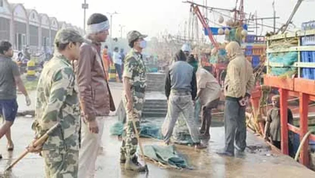 ସମୁଦ୍ର ପଟୁ ବନ୍ଦରକୁ ପଶିଲେ ଆତଙ୍କବାଦୀ, ପ୍ରତିରୋଧ କଲେ ଯବାନ