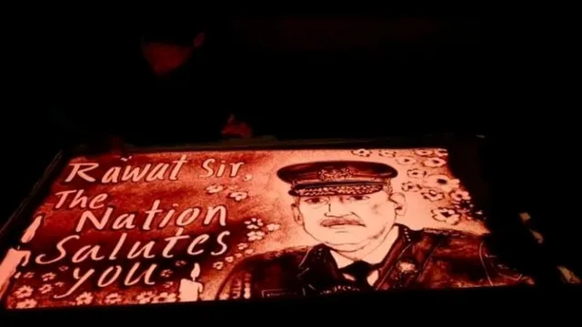 ପୁରୀ ବେଳାଭୂମିରେ ବାଲି ଆନିମେସନ ମାଧ୍ୟମରେ ସିଡିଏସ୍‌ ବିପିନ୍‌ ରାୱତଙ୍କୁ ଶ୍ରଦ୍ଧାଞ୍ଜଳି ଦେଲେ ବାଲୁକା ଶିଳ୍ପୀ ମାନସ