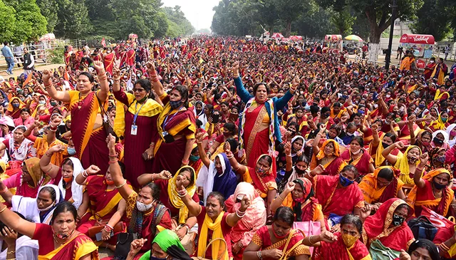 ବଦଳିଲା ଅଙ୍ଗନବାଡ଼ି କର୍ମୀ, ସହାୟିକା ନିଯୁକ୍ତି ମାନଦଣ୍ଡ: ଦ୍ବାଦଶ ଉତ୍ତୀର୍ଣ୍ଣ ବାଧ୍ୟତାମୂଳକ