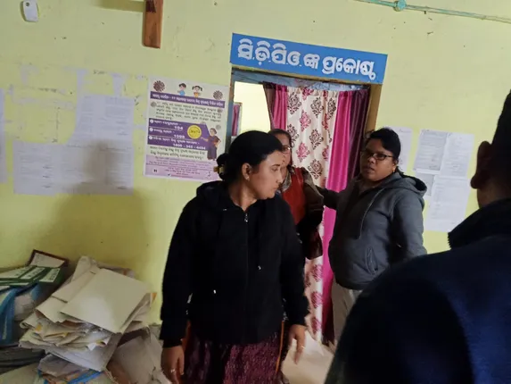 ୨୭ ହଜାର ଟଙ୍କା ଲାଞ୍ଚ ନେଇ ଧରାପଡିଲେ ଝରିଗାଁ ସିଡିପିଓ