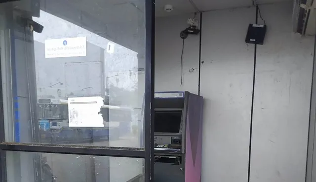 ଏଟିଏମରୁ ଲୁଟ୍ ଉଦ୍ୟମ ବେଳେ ଧରାପଡ଼ିଲେ ୩ ଲୁଟେରା