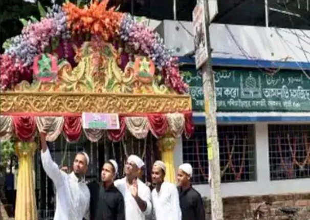 ବଙ୍ଗର ସଦ୍‌ଭାବନା କଥା କହେ ହିନ୍ଦୁ ଜମିରେ ଗଢ଼ି ଉଠିଥିବା ଅମାନତି ମସ୍‌ଜିଦ୍‌