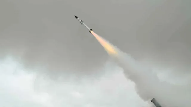 ପୁନଶ୍ଚ ପରୀକ୍ଷା ହେଲା ଭାରତର ପ୍ରଥମ ପାରମ୍ପରିକ ବାଲିଷ୍ଟିକ୍‌ କ୍ଷେପଣାସ୍ତ୍ର ‘ପ୍ରଳୟ’