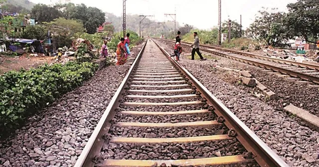 ରେଳ ଧାରଣାରୁ ଦୁଇ ମହିଳା ଓ ଶିଶୁପୁତ୍ର ଉଦ୍ଧାର