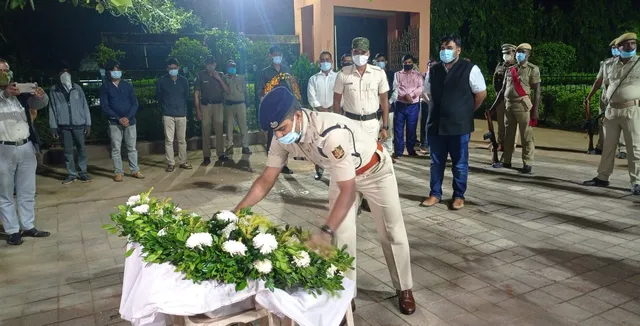 ସଂପନ୍ନ ହେଲା ପଦ୍ମଶ୍ରୀ ନନ୍ଦ ସାରଙ୍କ ଶେଷକୃତ୍ୟ, ଗାର୍ଡ ଅଫ ଅନର ସହ ଦିଆଗଲା ବିଦାୟ