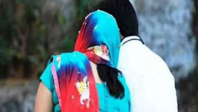 ସ୍ତ୍ରୀ ଝରକା ଭାଙ୍ଗି ଫେରାର, ଯିଏ ସ୍ତ୍ରୀକୁ ଖୋଜିଦେବ ତାକୁ ୫ ହଜାର ଦେବେ ସ୍ଵାମୀ