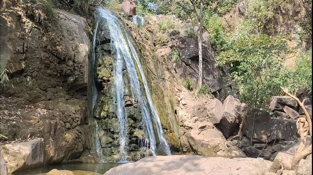 ମନ ମୋହୁଛି ପିପଳପଦରର ଜଳପ୍ରପାତ: ବିକାଶ ପ୍ରତି ପ୍ରଶାସନ ଆଖିବୁଜିଛି